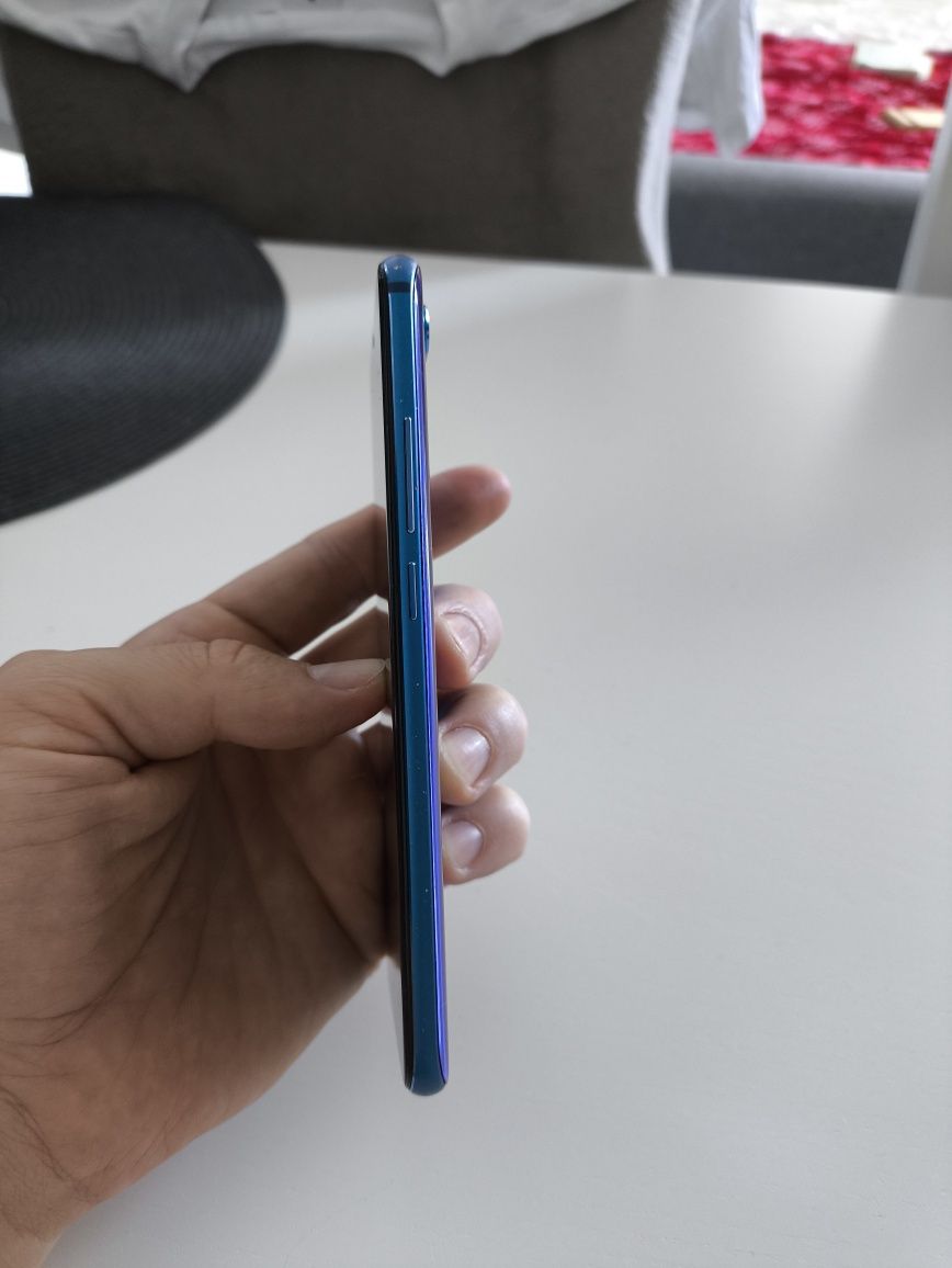Honor 10, 4/128, dual sim, NFC