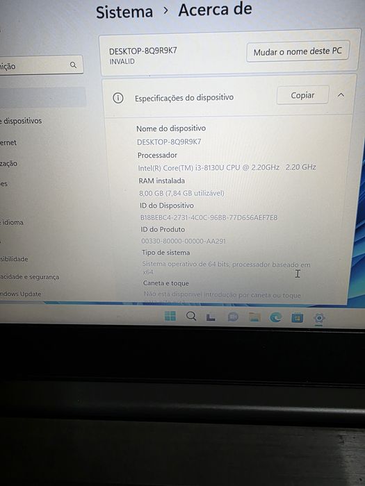 Lenovo v330, i3 , 8gb ram , 256gb ssd