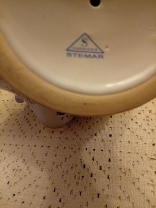 Piękny koszyczek i talerz