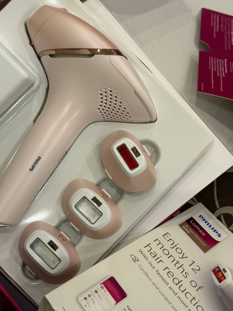 Епілятор philips lumea BRI957