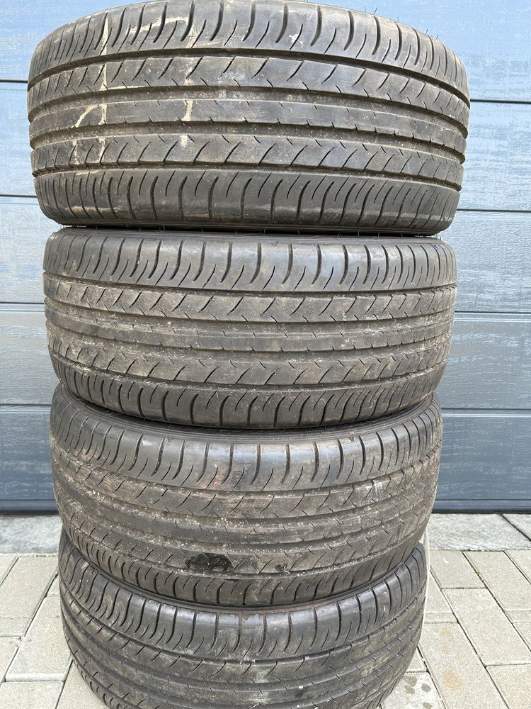 Opony 235/45R18 Dunlop