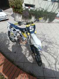 Husqvarna FC 250