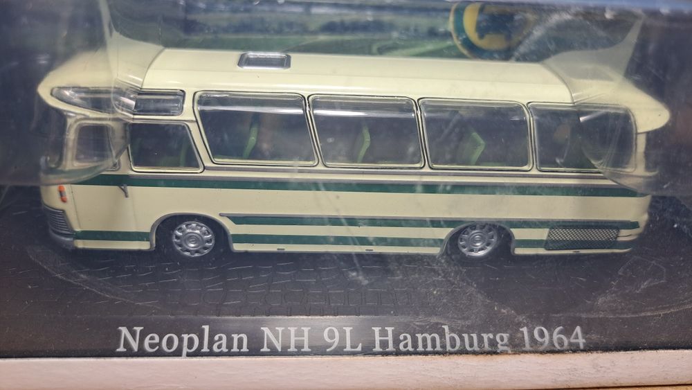 Atlas Bus Collection Neoplan NH 9L Hamburg 1964 1:72