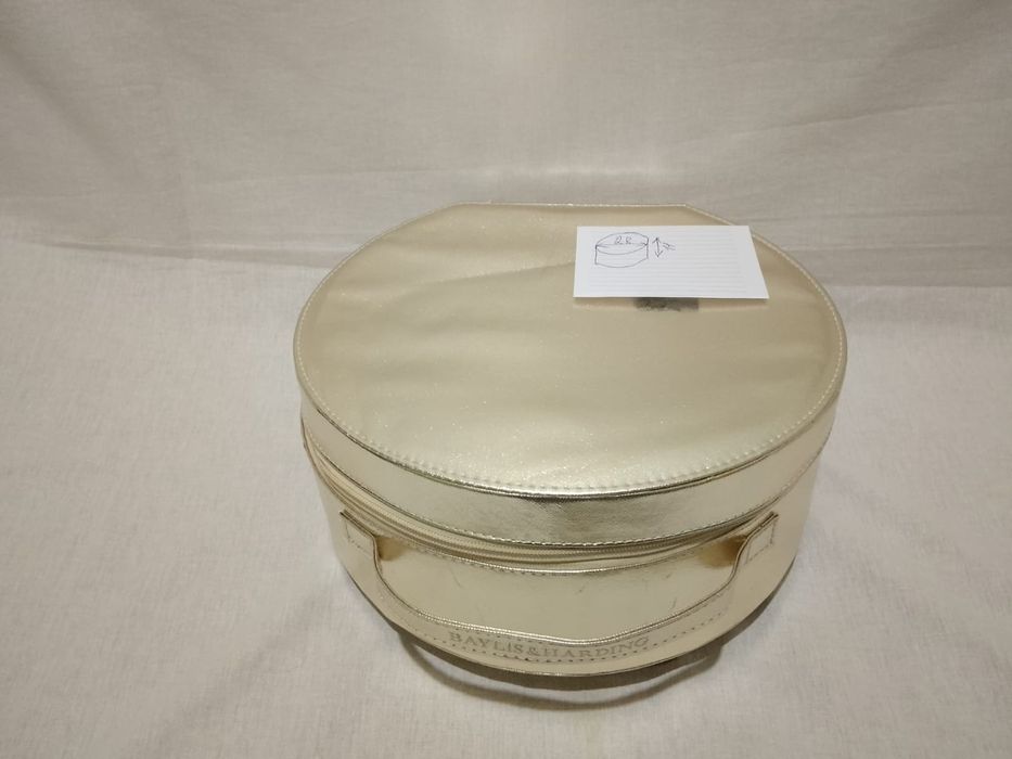 Сумка золотая с длинной ручкойй