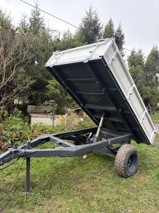 Przyczepa do traktora z kiprem