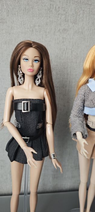 Розпродаж! Барбі в стилі Integrity, комплект з одягом і підставкою