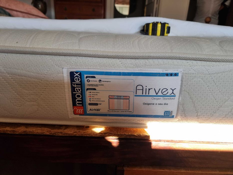 Colchão Molaflex + cama