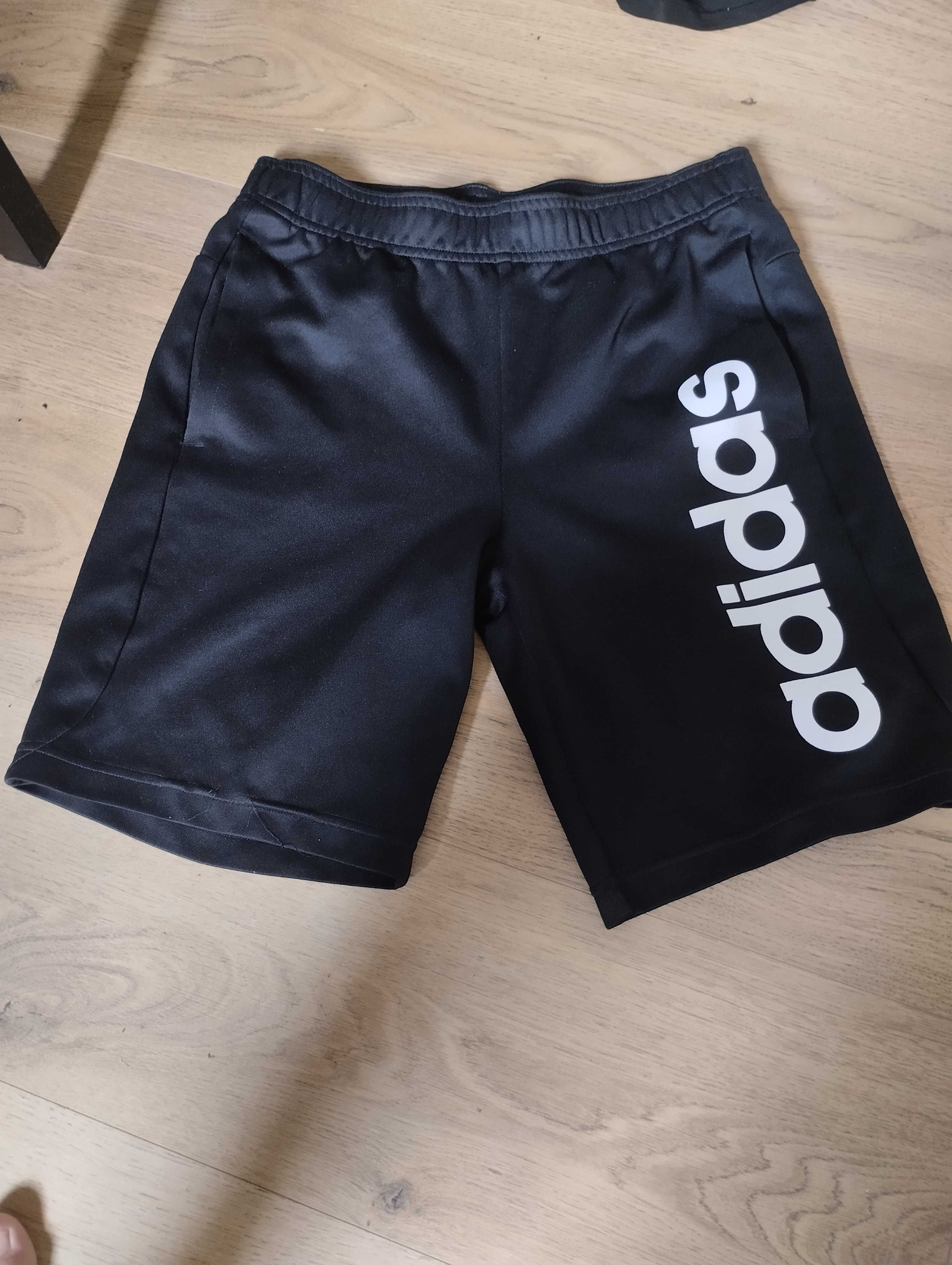 Szorty adidas rozmiar 170cm