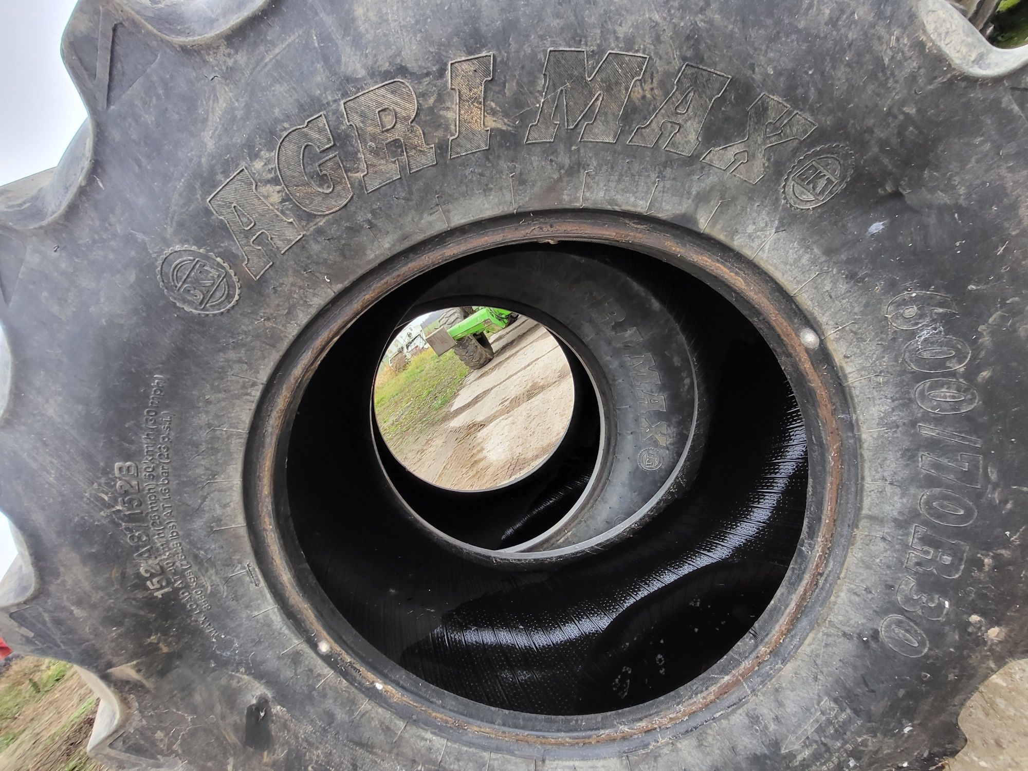 600/70 r30 BKT w cenie 2 szt., bez napraw  protektor 30-35%