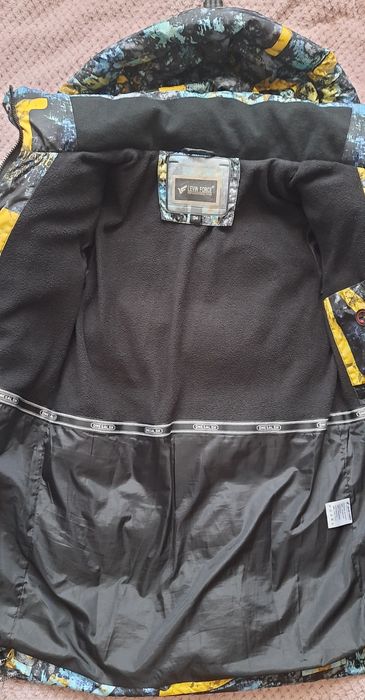 Зимова куртка на хлопчика