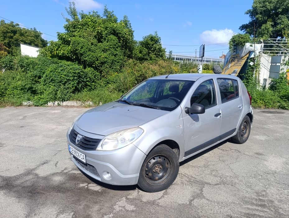Автомобіль Dacia Sandero