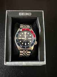 Seiko 5 Sports Style Automatic SRPD53K1 pepsi