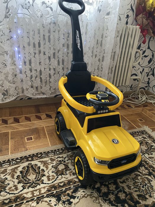 Десткая машина, каталка !