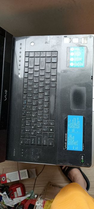 Продам купу ноутів на відновлення чи запчастини.