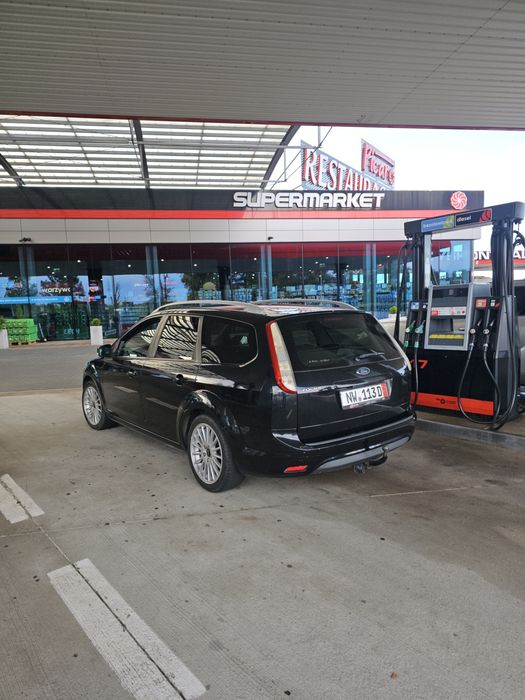 Свежепригнанный Форд фокус 2 рестайлинг