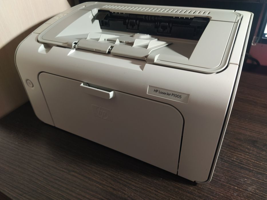 Лазерний принтер hp laserjet P1005