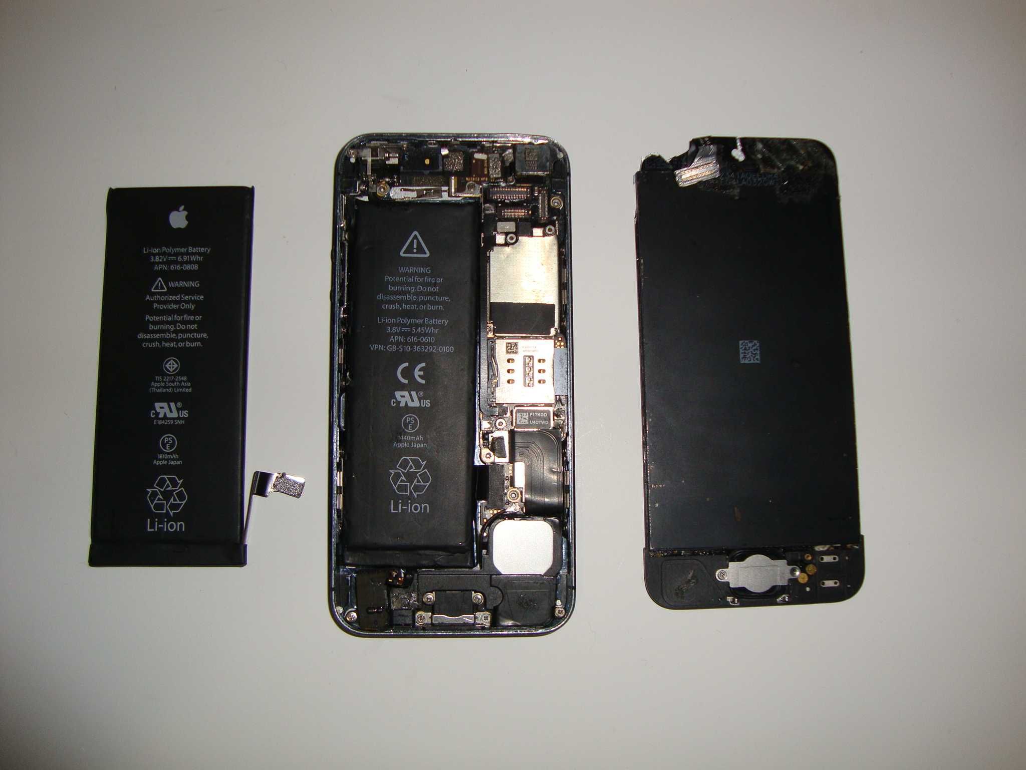 Продам Apple iPhone 5