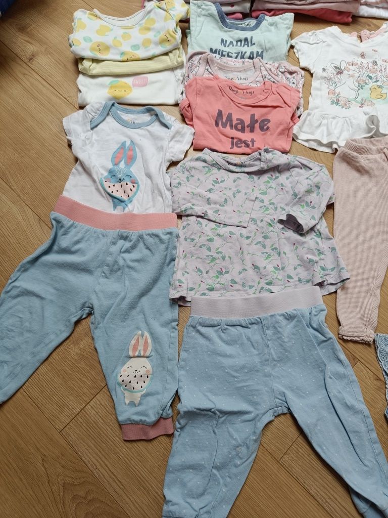 Paka zestaw ubrań komplety sukienki legginsy spodnie pajace body 74 80