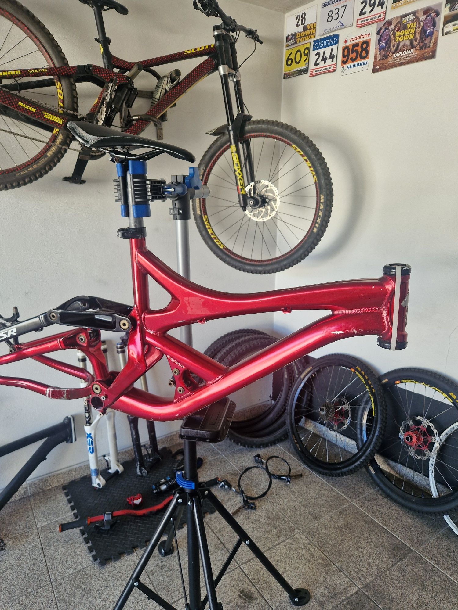 Specialized demo 8
