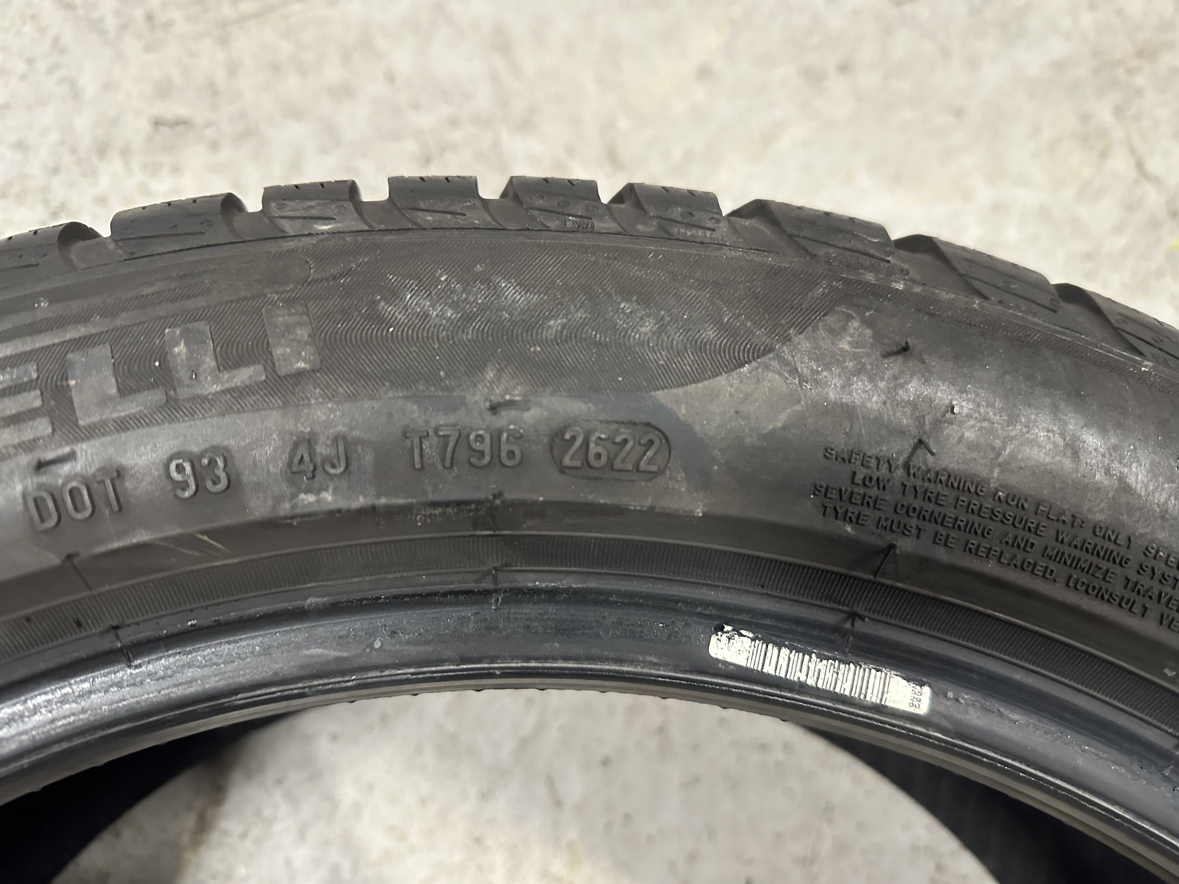 Opony Pirelli Sottozero 3 -  245/45/18 RSC