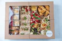 Boxy cateringowe, Party Box, Boxy Imprezowe - zestawy na każdą okazję