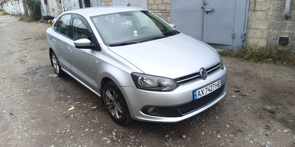 Volkswagen Polo седан