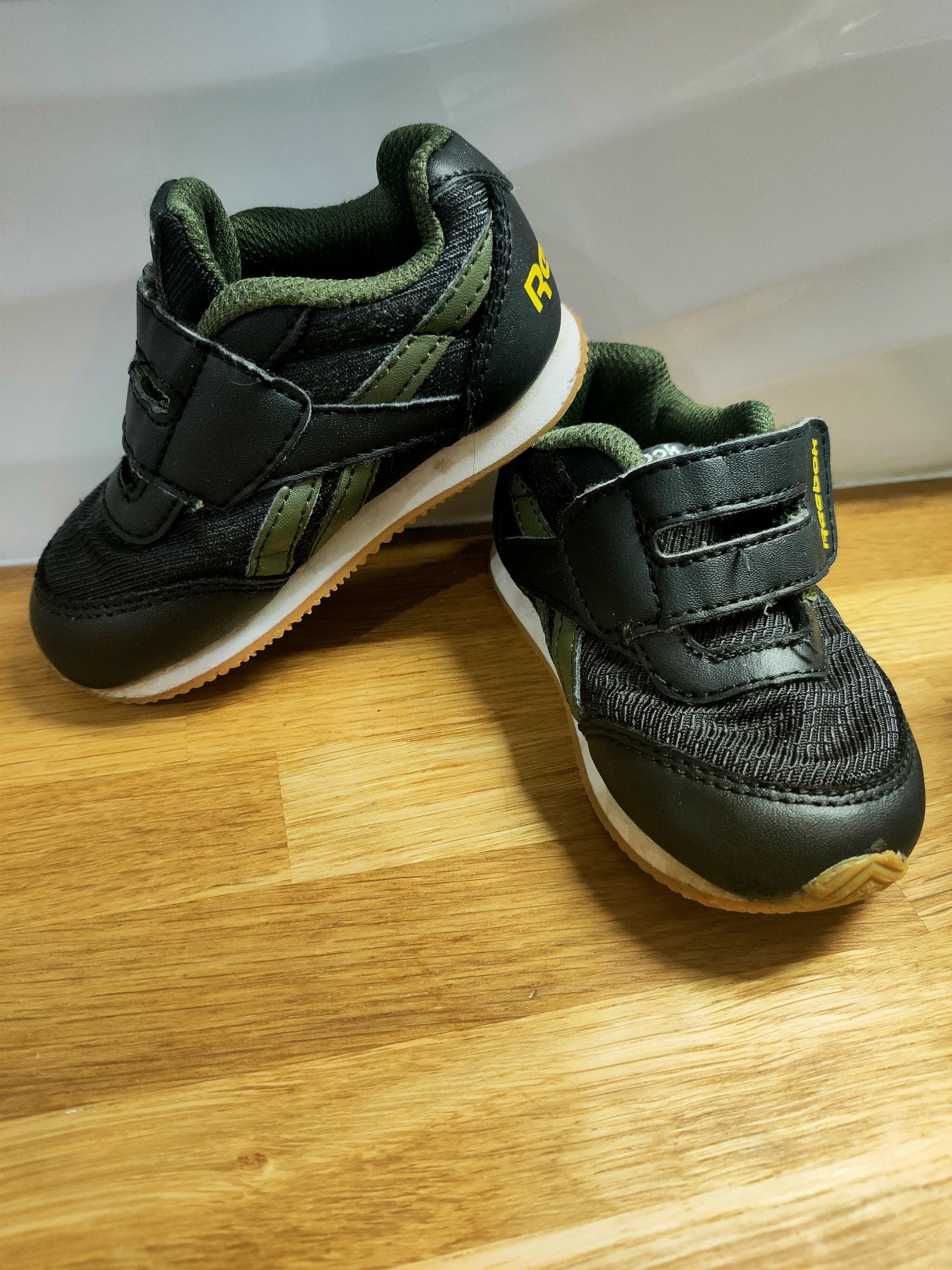 Buty buciki sportowe adidasy Reebok bardzo wygodne r. 21