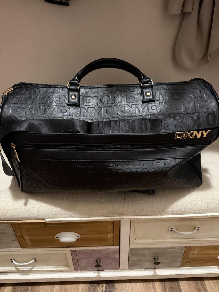 Pojemna torba DKNY