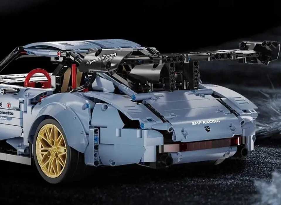 Конструктор Technic Porsche 911 GT3 Racing в коробці, 2100 деталей