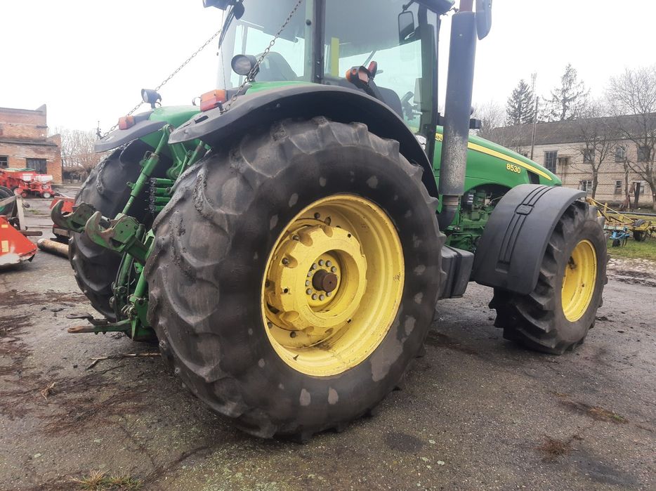 Трактор ,JOHN DEER 8530