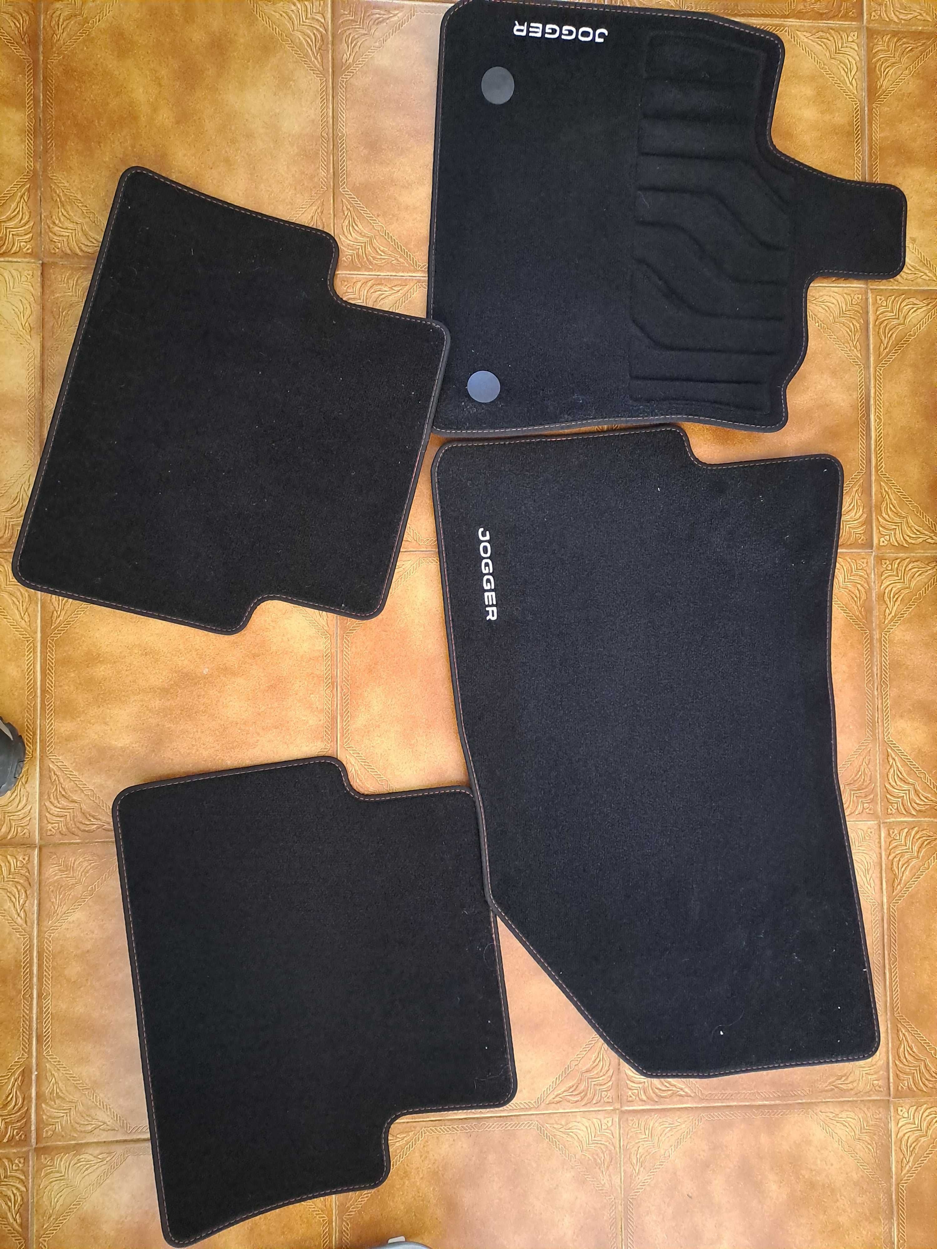 Tapetes para dacia jogger