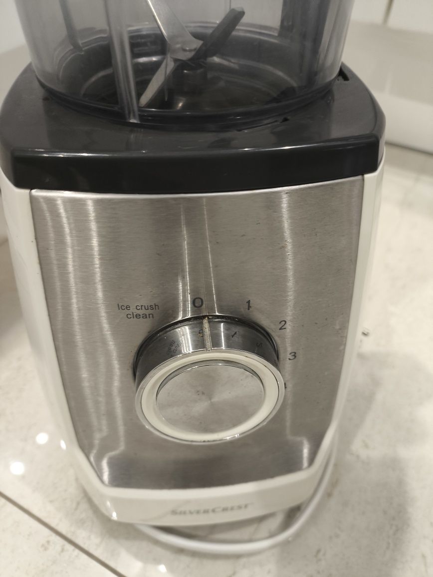 Blender Silver crest