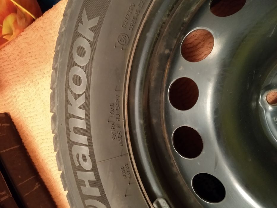 Felgi stalowe 16" do opla i zimowe hankook 215_60_16