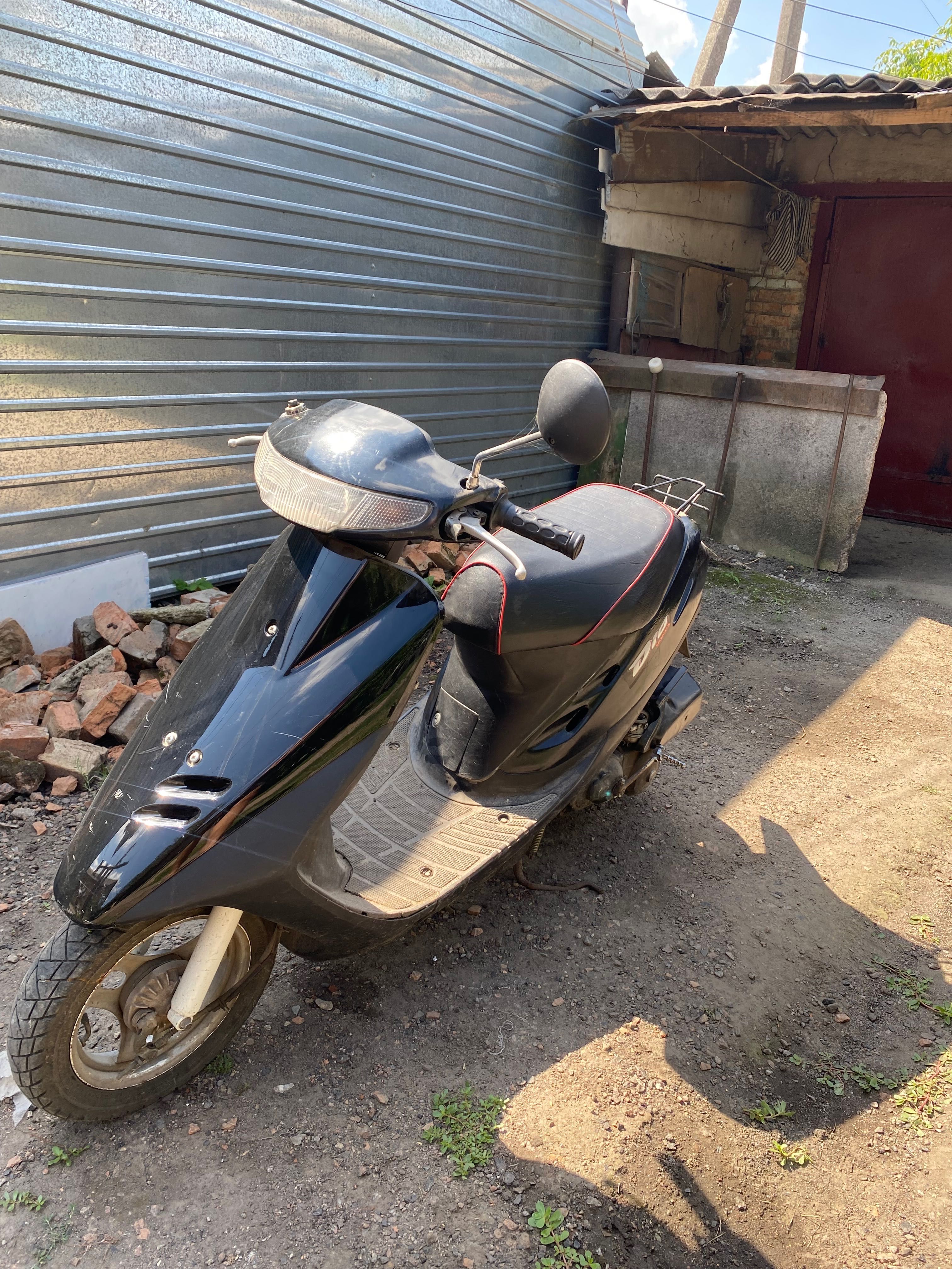 Продам скутер Honda DIO 27