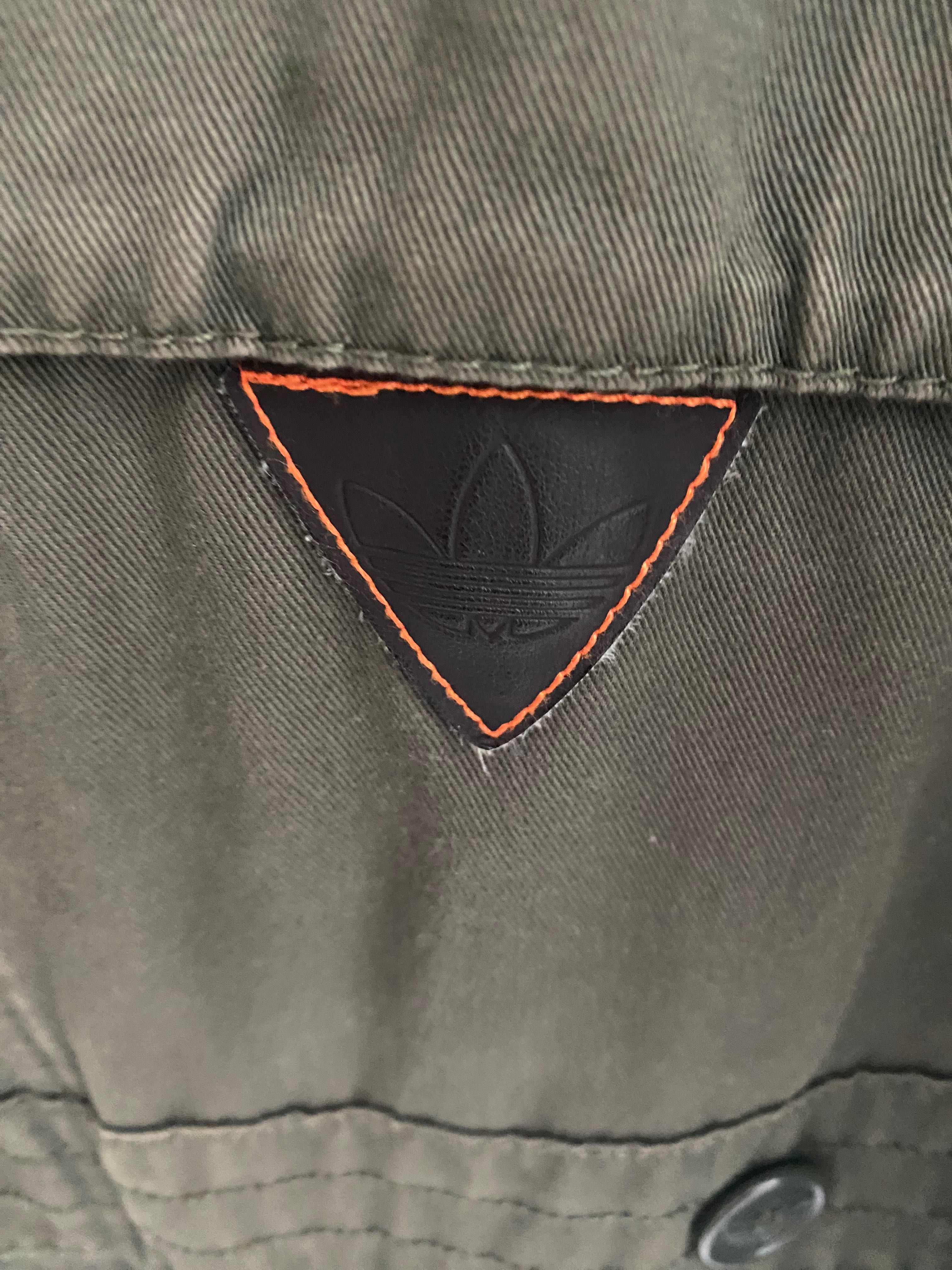 Casaco Adidas novo