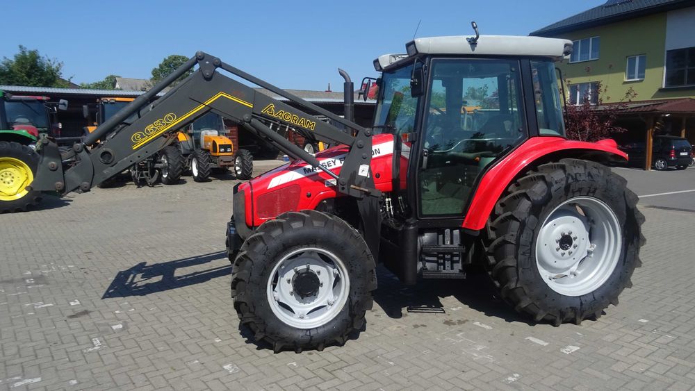 Massey Ferguson 5435 z ładowaczem AGRAM sprowadzony 2006r.