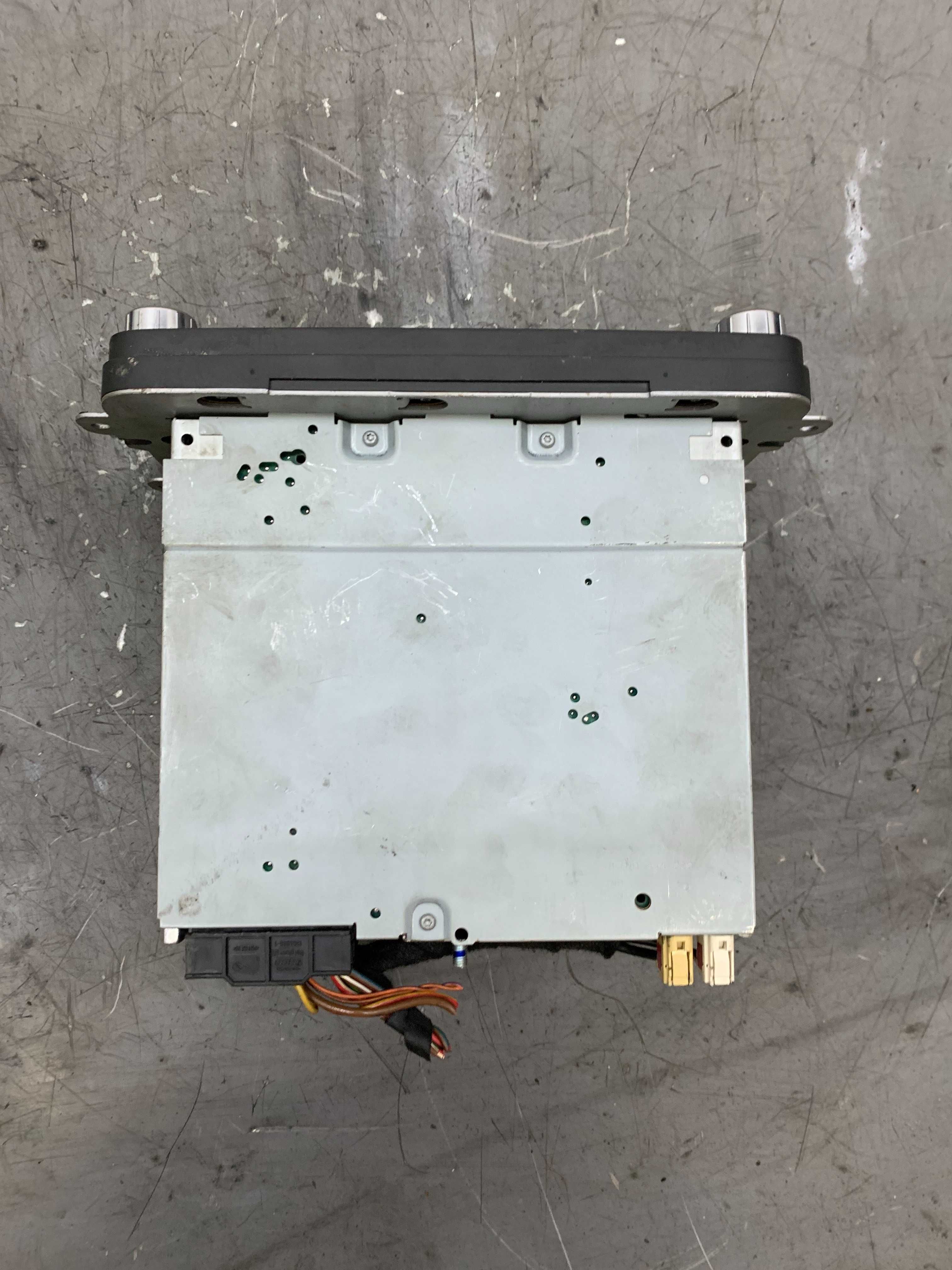 VW Passat B6 05-10 Radio Nawigacja