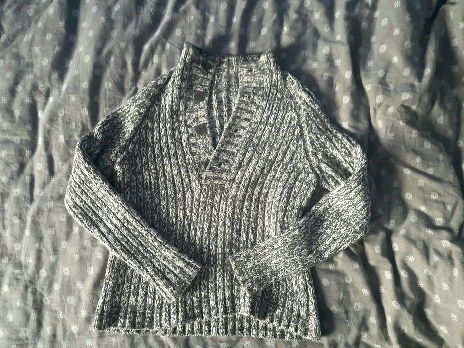 ciepły sweter na zimę