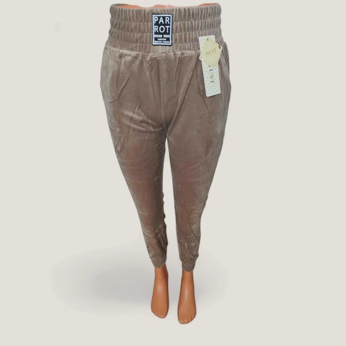 Spodnie dresowe welurowe damskie L/XL beżowe