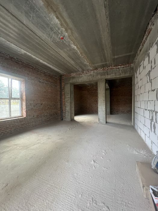 Комерційне приміщення в Модерністі