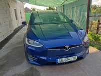 Tesla Model X 90d