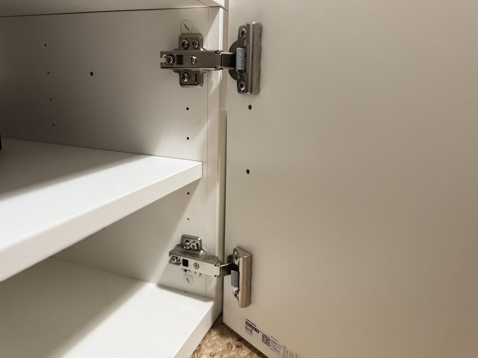 Movel de TV modelo Bestå 1.80m