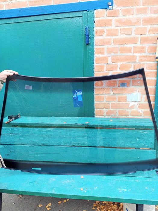 Лобове стекло для шкоди оквавія