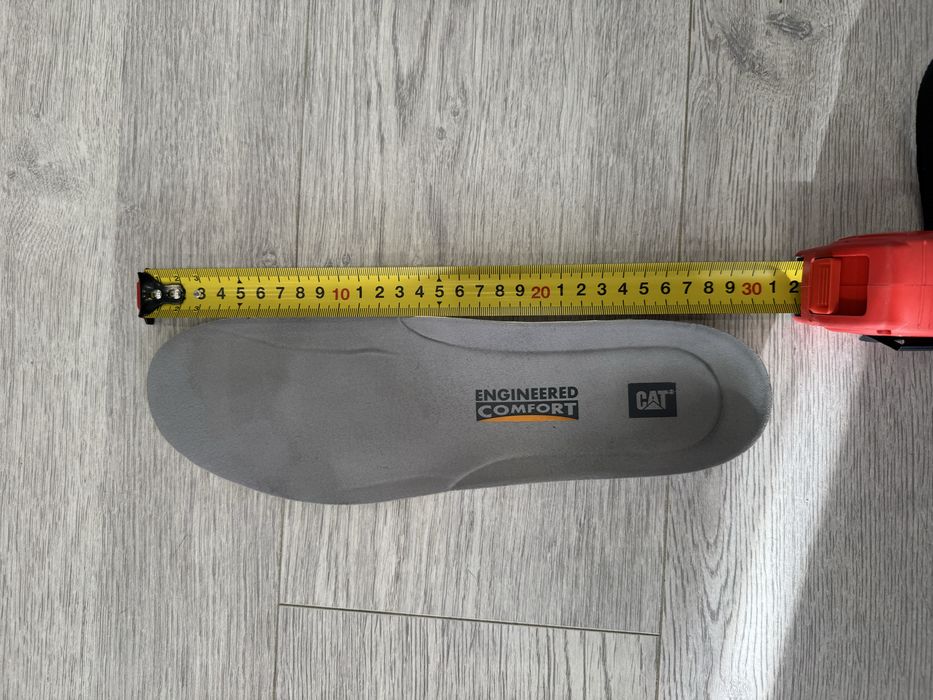 Продам зимові ботінки Caterpillar