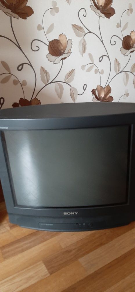 Телевизор SONY trinitron