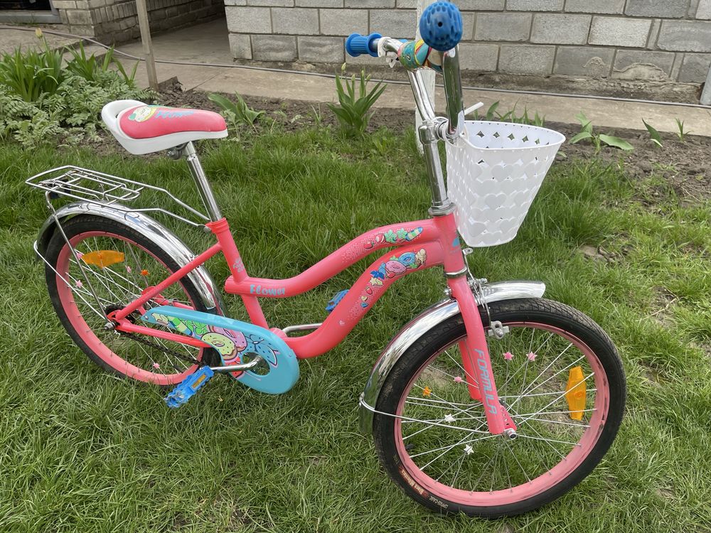 Дитячий велосипед рожевого кольору