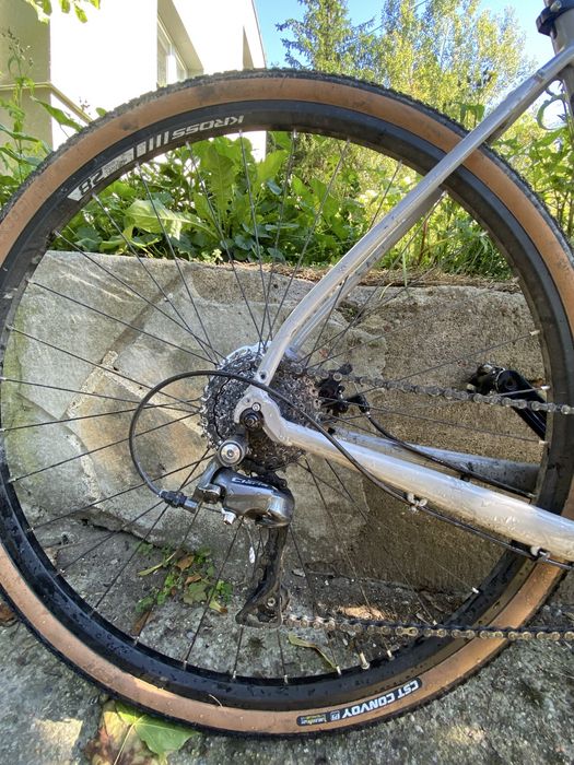 Gravel kross esker 1.0