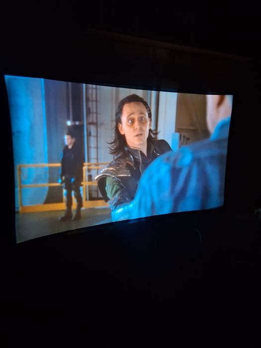 Проектор!2/32 з полотном!