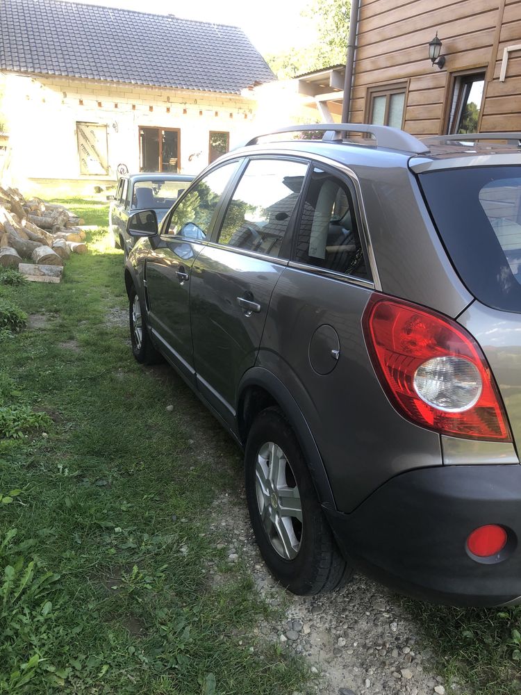 У продажі Opel Antara