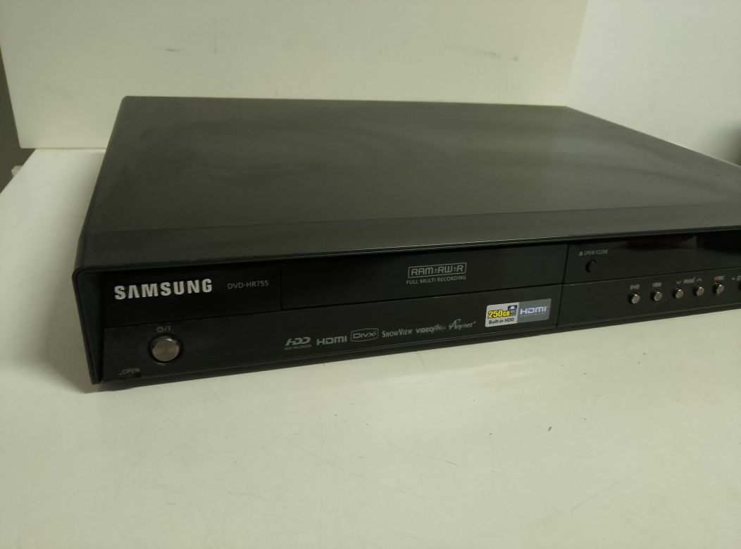 Dvd  nagrywarka z dyskiem twardym 250gb Samsung dvd-hr755